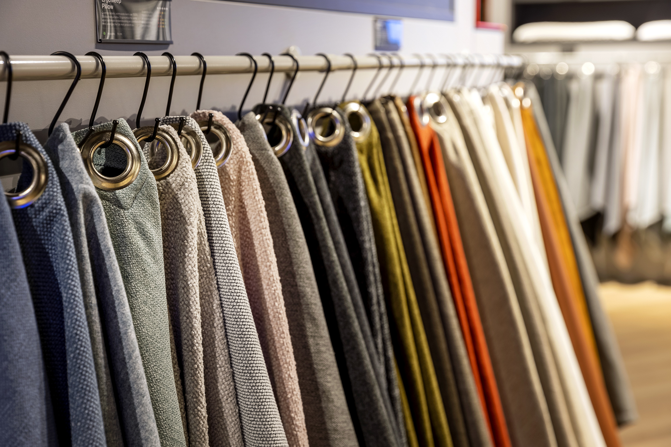 De verschillende stoffen en kleuren die we bij Ergosleep aanbieden.,